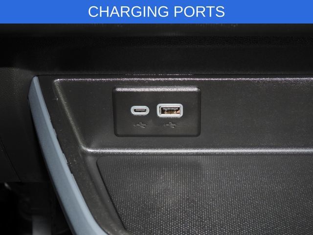 Used 2024 Chevrolet Brightdrop 400 w/ Commercial Equipment Package AWD/4WD image 9