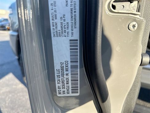 Used 2025 RAM 2500 Limited image 29