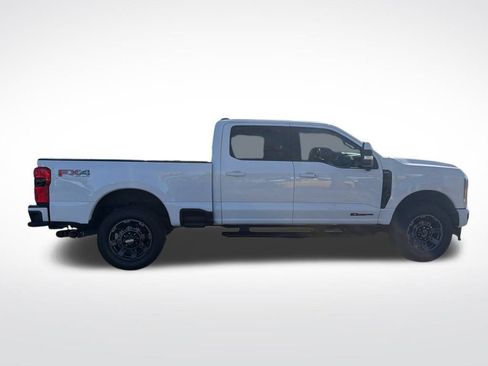 Used 2023 Ford F250 Lariat w/ Sport Appearance Package image 4