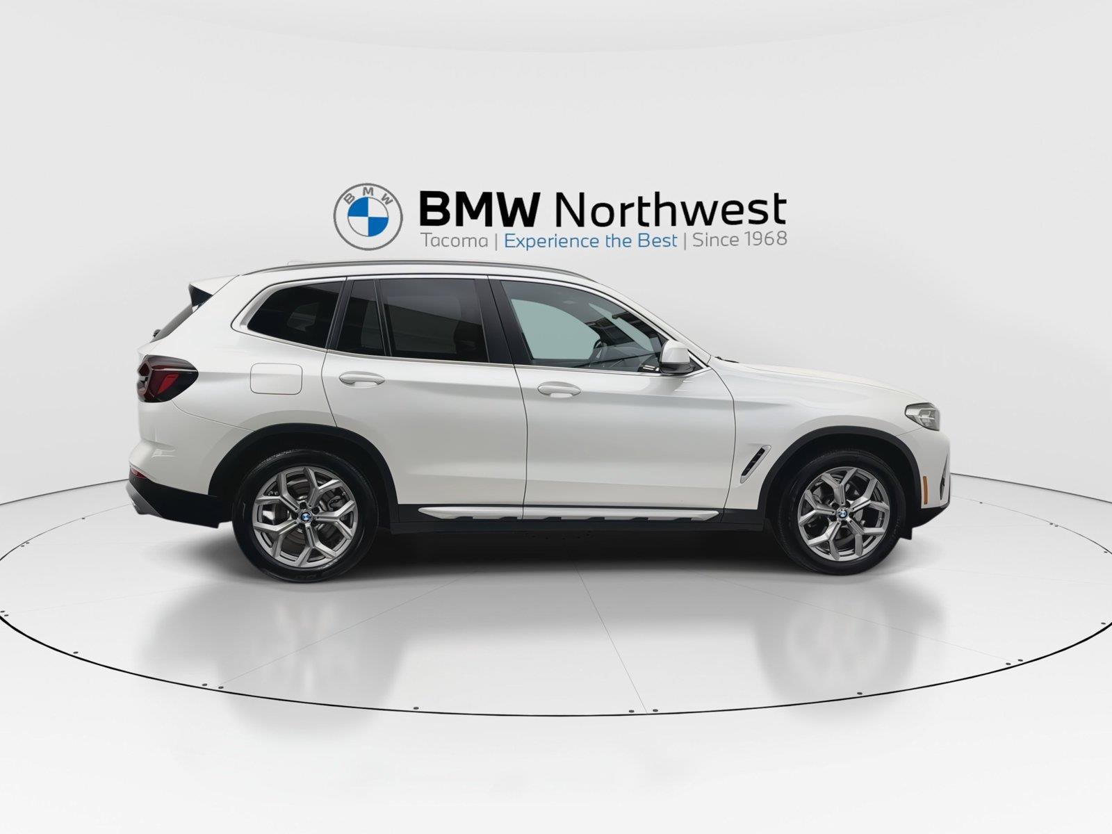 Used 2023 BMW X3 xDrive30i w/ Convenience Package AWD/4WD image 5