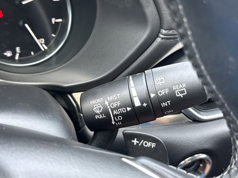 Used 2021 MAZDA CX-5 Signature image 23