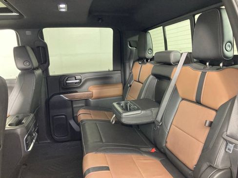 Used 2020 Chevrolet Silverado 2500 High Country w/ Technology Package AWD/4WD image 20