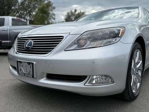 Used 2008 Lexus LS 600h L image 25