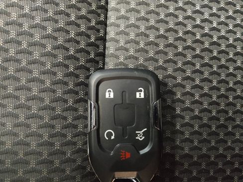Used 2023 GMC Terrain SLE w/ Driver Convenience Package FWD image 32