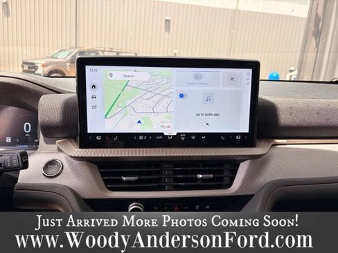 Used 2025 Ford Explorer Active RWD image 13