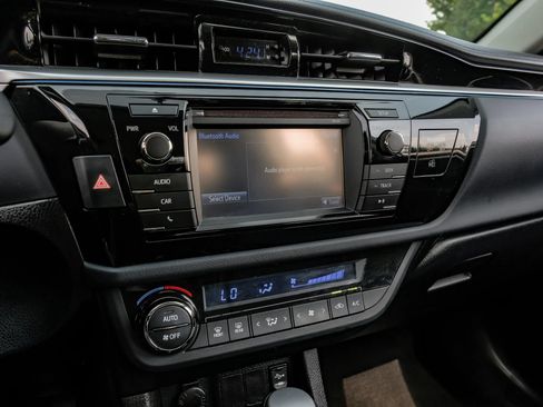 Used 2015 Toyota Corolla S FWD image 27