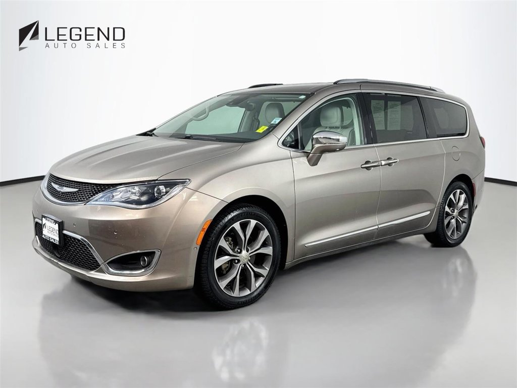 Used 2017 Chrysler Pacifica Limited FWD image 1