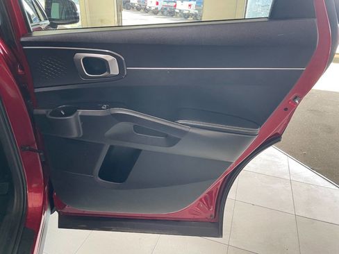 Used 2021 Kia Sorento LX image 22