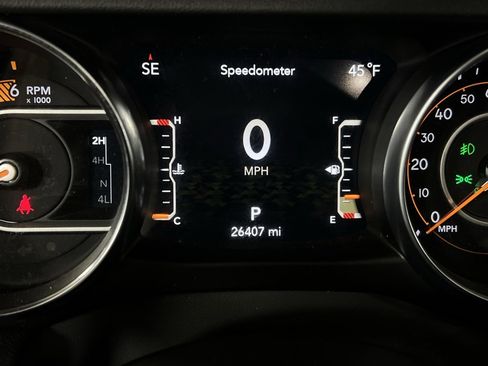 Used 2023 Jeep Wrangler Sahara w/ Cold Weather Group image 18