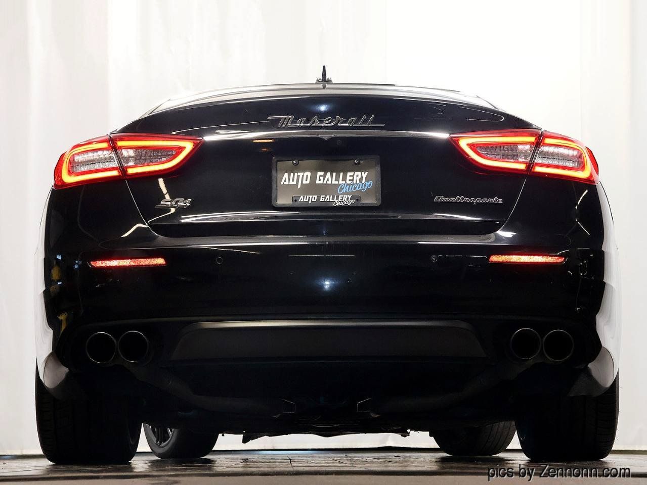 Used 2018 Maserati Quattroporte S Q4 AWD/4WD image 18