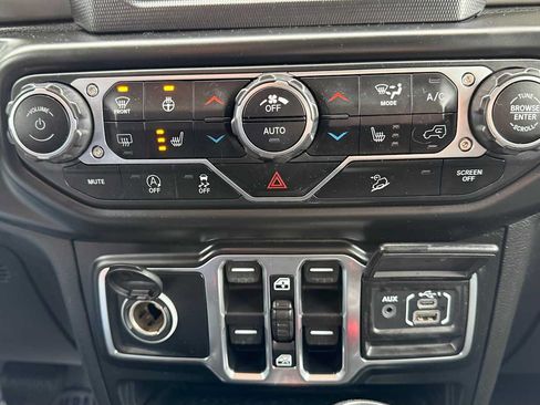 Used 2020 Jeep Wrangler Unlimited Sport AWD/4WD image 23