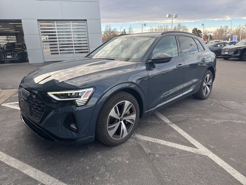 Used 2024 Audi Q8 e-tron Premium image 1