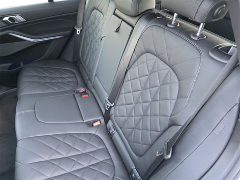 Used 2024 BMW X5 xDrive40i w/ Premium Package image 15