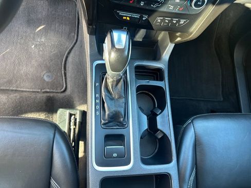 Used 2019 Ford Escape Titanium image 21