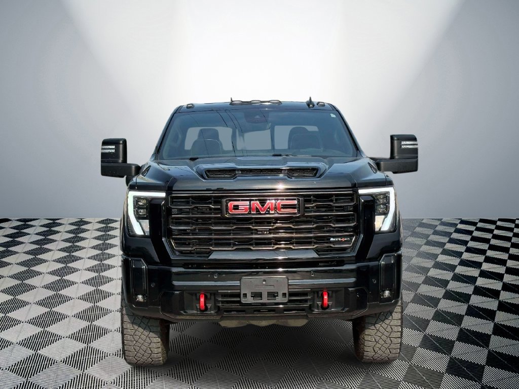 Used 2025 GMC Sierra 2500 AT4X AWD/4WD image 2