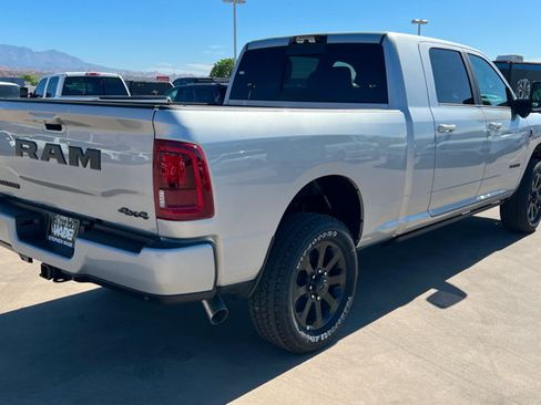 New 2026 RAM 3500 Laramie AWD/4WD image 5