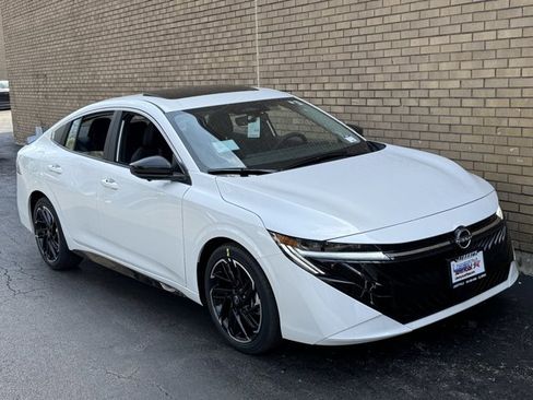 New 2026 Nissan Sentra SR w/ SR Premium Package image 5