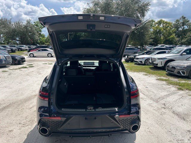 Used 2024 Genesis GV70 2.5T w/ Sport Prestige Package AWD/4WD image 7
