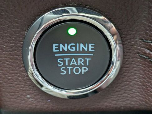 Certified 2024 Ford Expedition Limited image 27