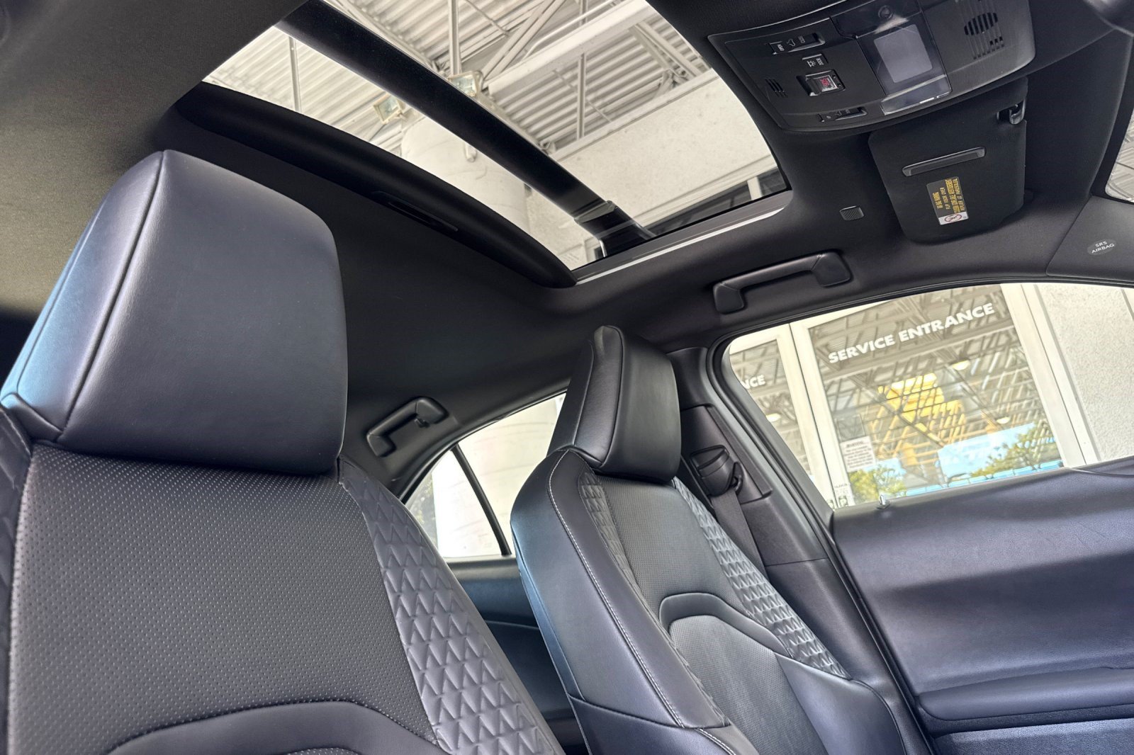 Used 2019 Lexus UX 250h w/ Premium Package AWD/4WD image 21