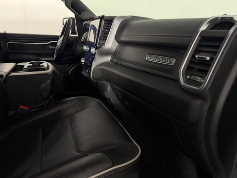 Used 2025 RAM 1500 Laramie image 31