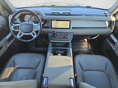 Used 2023 Land Rover Defender 110 S image 9