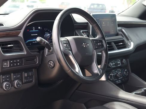 Used 2023 Chevrolet Tahoe Z71 w/ Z71 Off-Road Package image 14