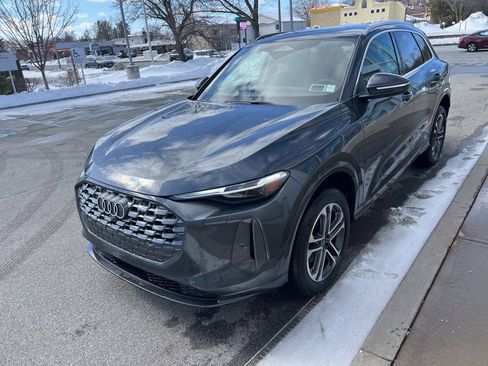 Used 2025 Audi Q5 Premium Plus w/ Premium Plus image 44