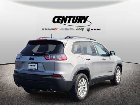 Used 2019 Jeep Cherokee Latitude Plus image 4