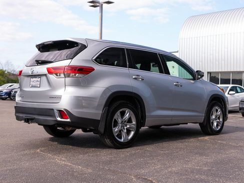 Used 2018 Toyota Highlander Limited AWD/4WD image 11