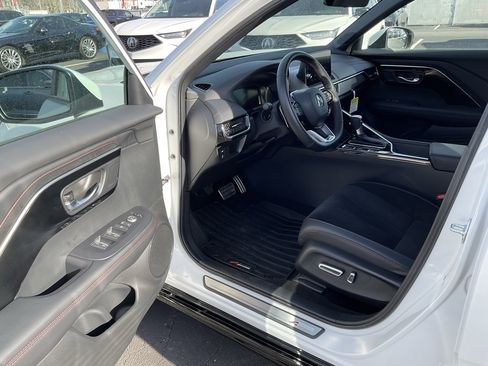 Certified 2025 Acura ADX A-Spec image 10