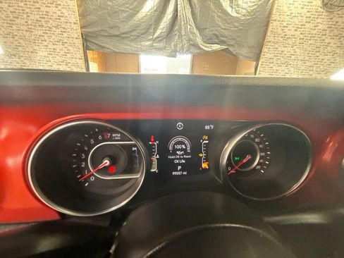 Used 2019 Jeep Wrangler Unlimited Rubicon AWD/4WD image 24