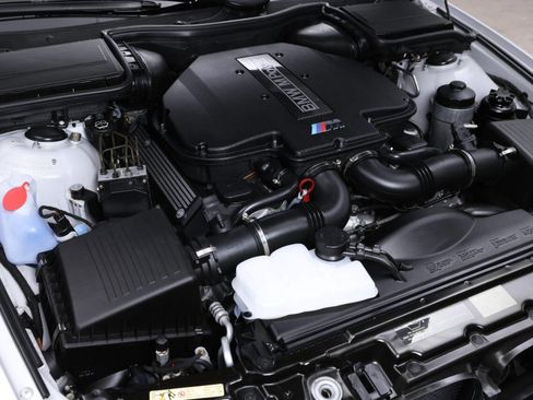 Used 2002 BMW M5 image 50