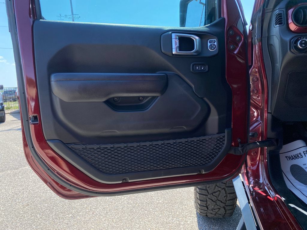 Used 2021 Jeep Gladiator Sport AWD/4WD image 11