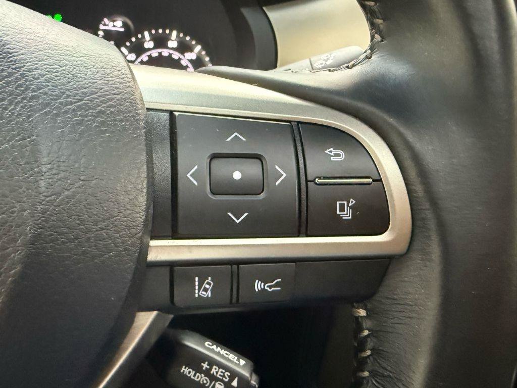 Used 2020 Lexus GX 460 Premium w/ Premium Package AWD/4WD image 15