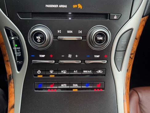 Used 2019 Lincoln Nautilus Reserve image 21