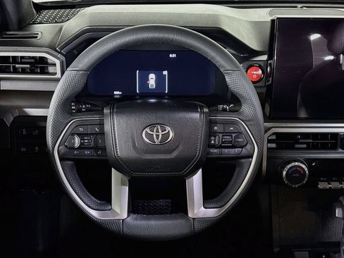 Used 2025 Toyota Tacoma TRD Off-Road AWD/4WD image 13