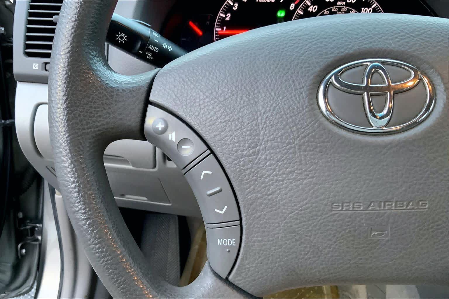 Used 2005 Toyota Camry FWD image 19