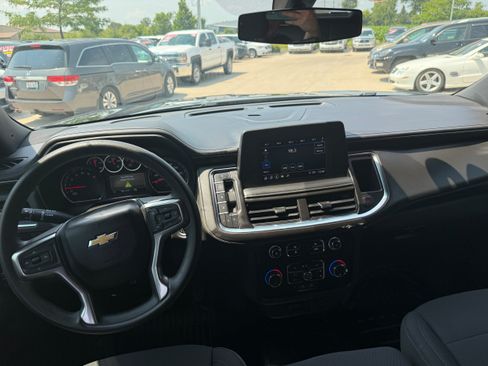 Used 2023 Chevrolet Tahoe 4WD image 5