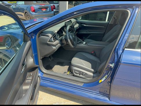 Used 2024 Toyota Camry XSE w/ Navigation Package FWD image 5