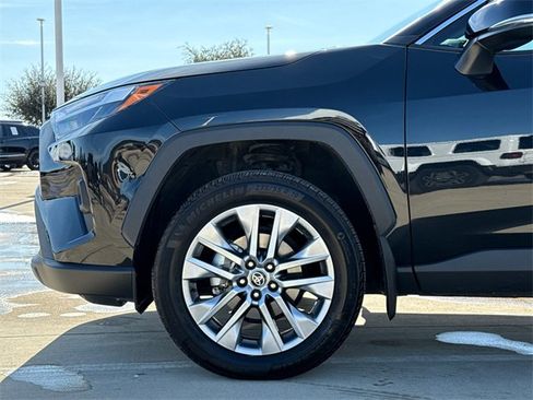 Used 2024 Toyota RAV4 XLE Premium image 5