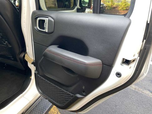 Used 2020 Jeep Wrangler Unlimited Rubicon w/ Dual Top Group AWD/4WD image 52
