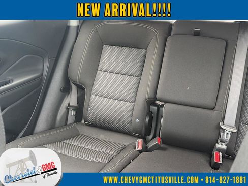 Used 2024 GMC Terrain SLE image 16