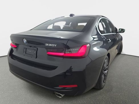 Used 2025 BMW 330i xDrive Sedan w/ Premium Package image 39