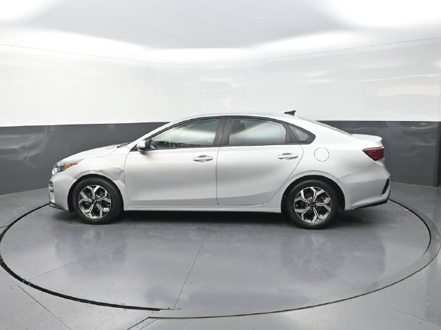 Used 2021 Kia Forte LXS FWD image 4