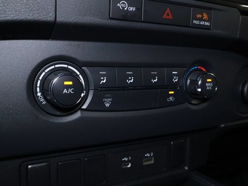 Used 2023 Nissan Frontier SV AWD/4WD image 26