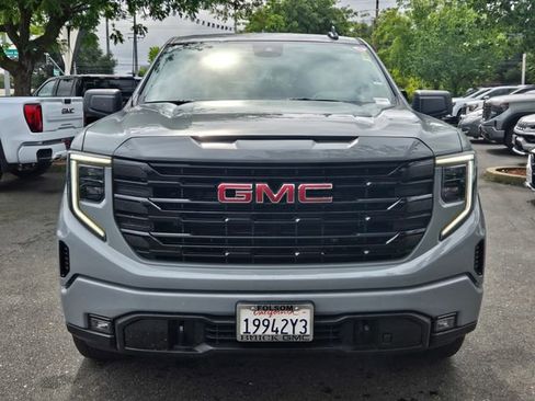 Used 2024 GMC Sierra 1500 Elevation w/ X31 Off-Road Package AWD/4WD image 2