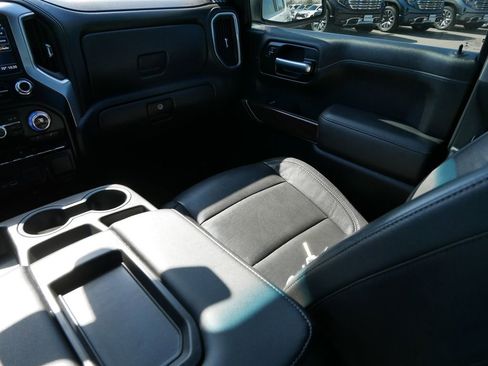 Used 2019 GMC Sierra 1500 SLT image 15
