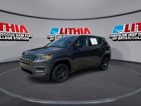 Used 2019 Jeep Compass Sport FWD image 4