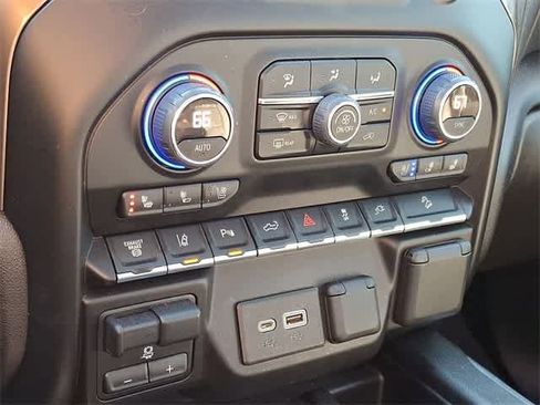 Certified 2022 Chevrolet Silverado 2500 High Country w/ Technology Package image 24